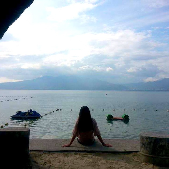 Meet your Posher, Shay - Picture 1 of 3